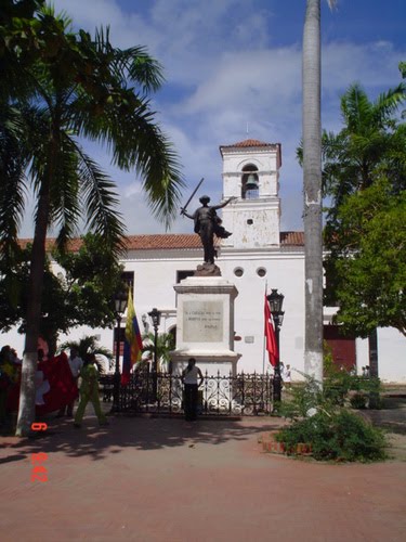 Pak de la Libertad. estatua Libertad by Miguel Ramirez Seraf…