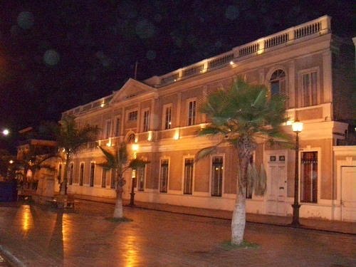 Paseo Baquedano, Iquique, Chile. by Fredy Solis