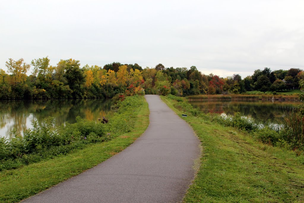 Lock 32 Canal Park trail by Rochester Parks