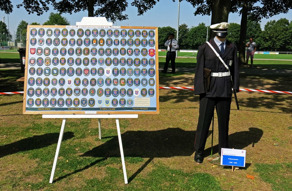 Bensheim - Tag der Polizei auf dem Hessentag - Polizeimeister 1948. by R.F.Rumbao