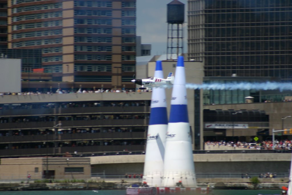 Mike Mangold Flying Through Pylons Just Under 230mph at the Detroit Red Bull Air Race, June 1st, 2008 by Jason Burton