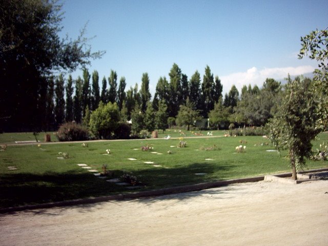 Cemitério Parque del Prado, Puente Alto by Martín Guzmán Henríquez