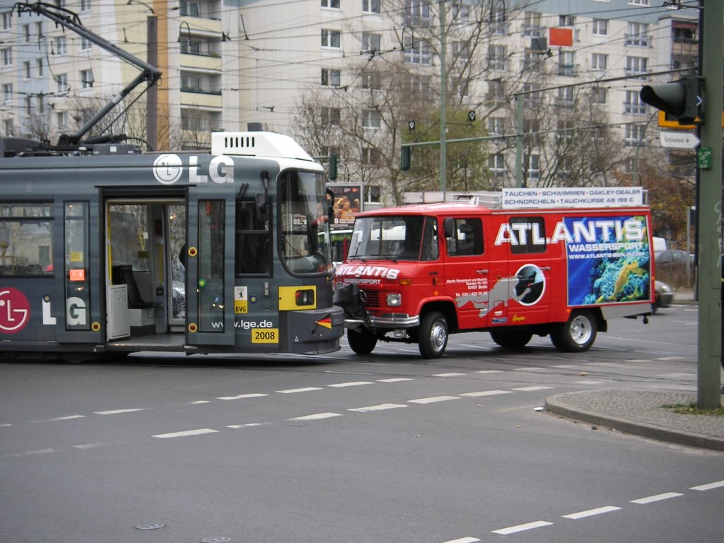 Tram gegen Atlantis by regiocat