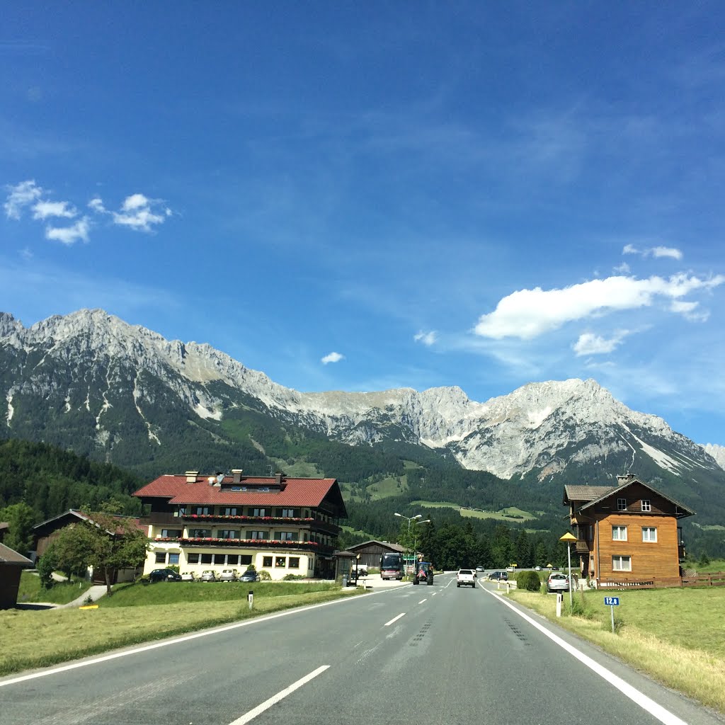 Landstraße in Tirol by Melina