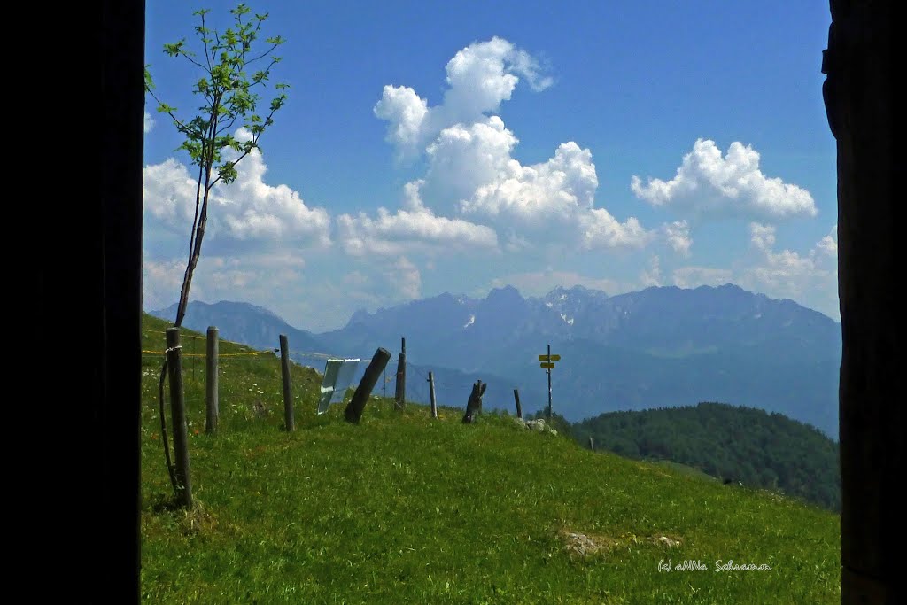 Aus-Blick von der Himmelmoos-Alm (1.326 m) gen * Kaiser Gebirge* by aNNa.schramm