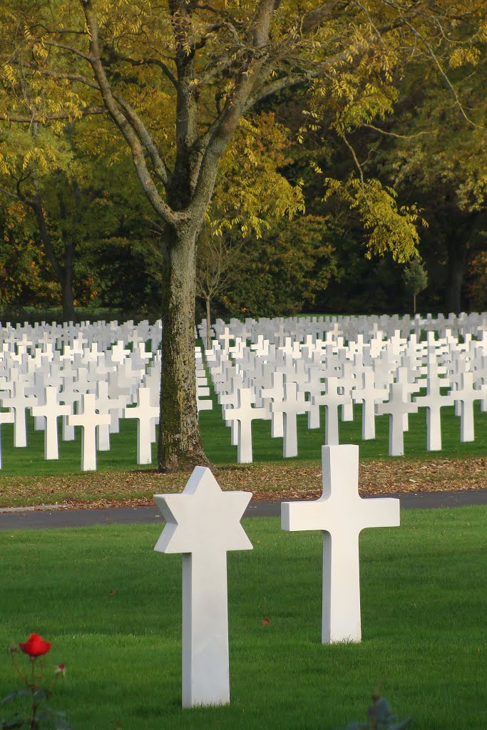 Cimetière militaire américain de Lorraine (Seconde Guerre mondiale) à Saint-Avold by Jean-Marc Pascolo