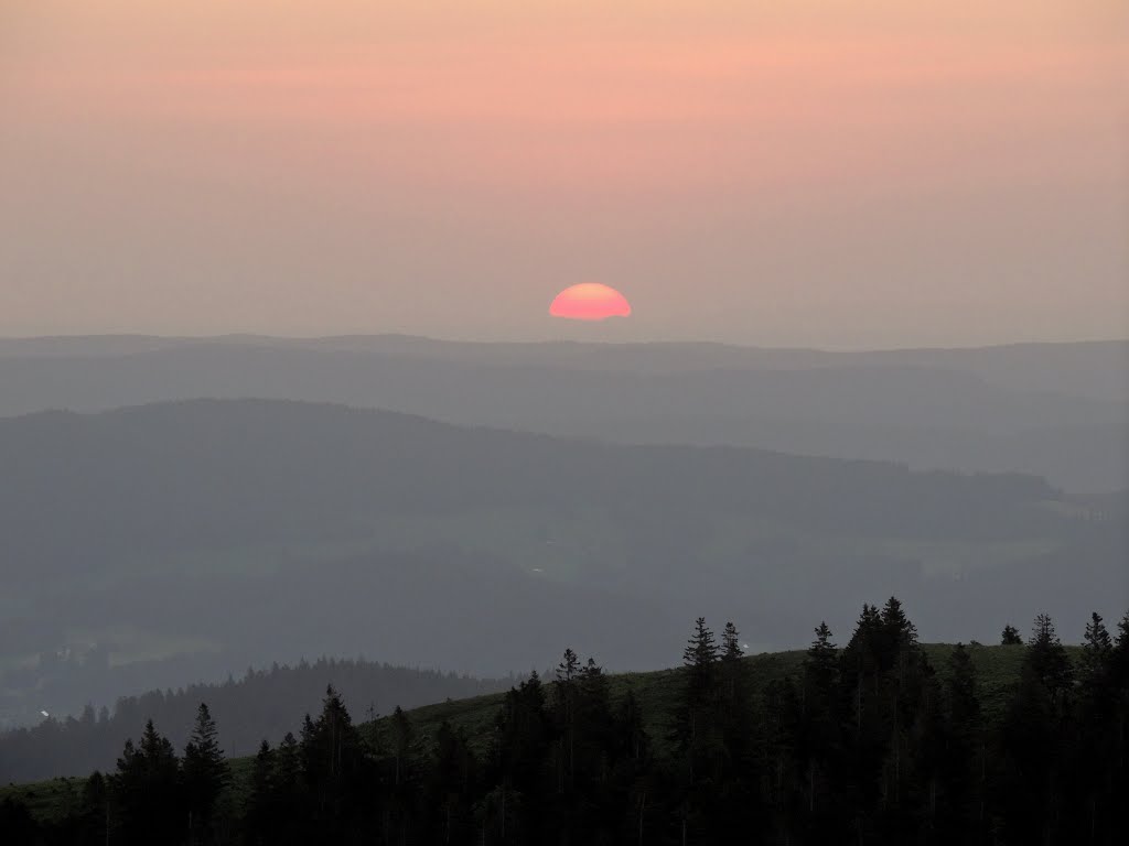 2014.06-Sonnenaufgang uber Schwarzwald. by dawx