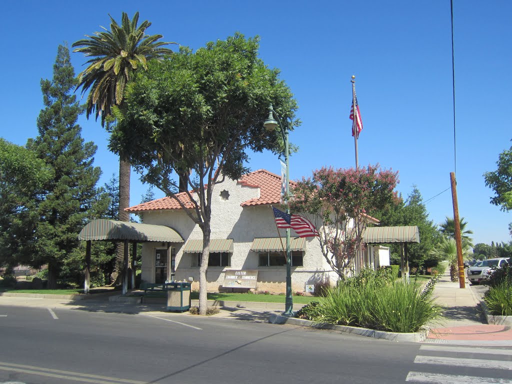 Chamber of Commerce - Exeter, California by Ranger Mosby