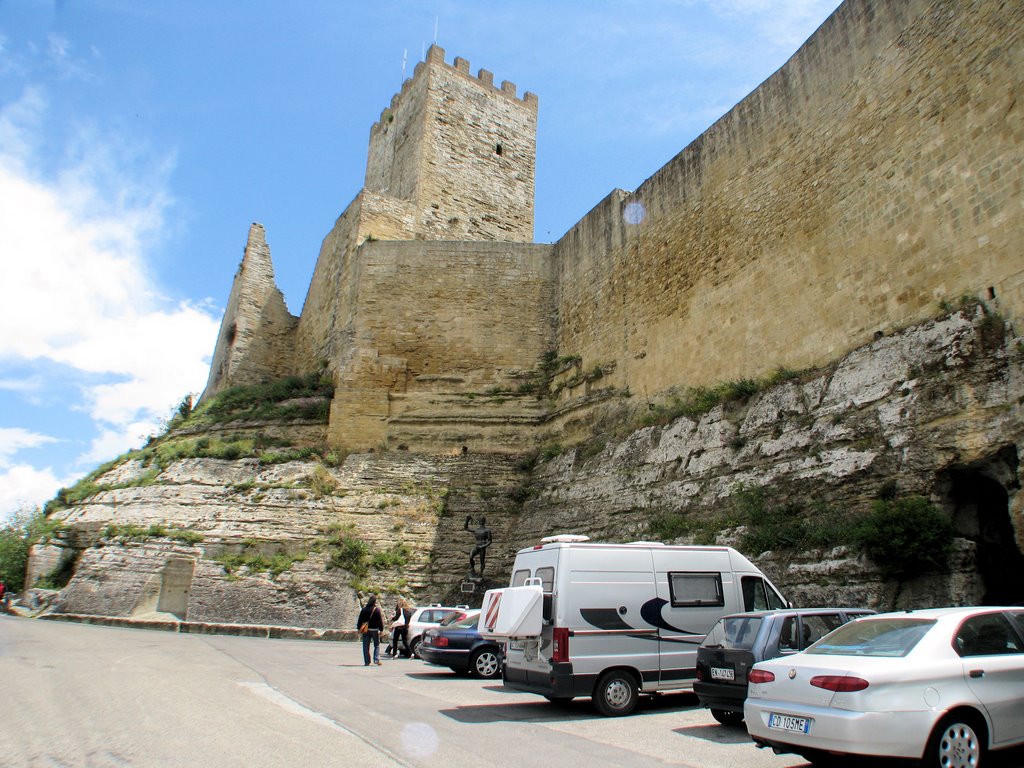 Enna - Il Castello di Lombardia by Agostino Lo Presti