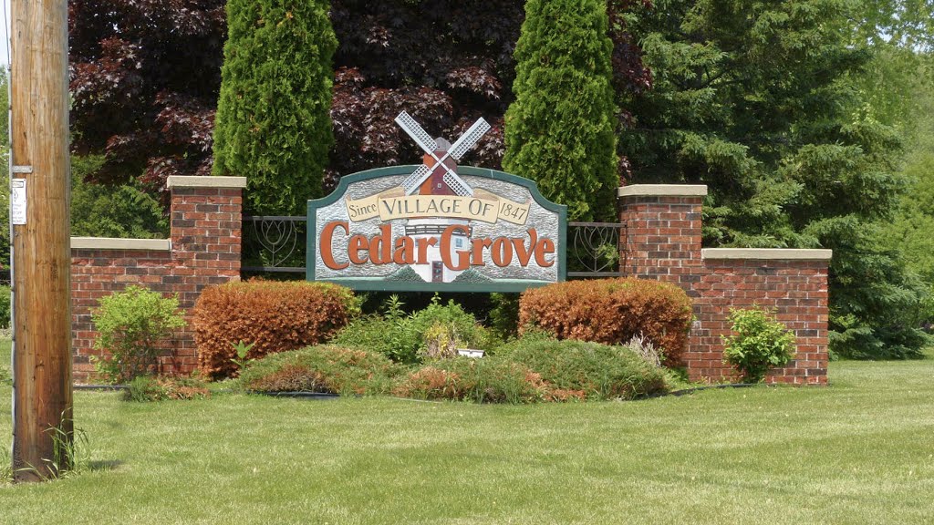 Cedar Grove, Wisconsin welcome sign by D200DX