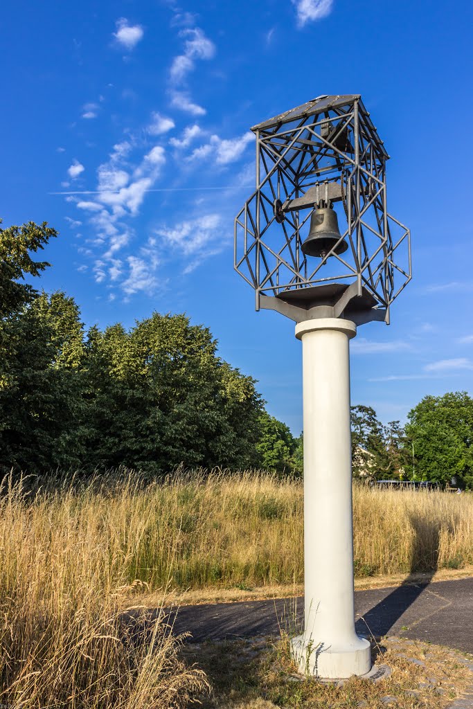 Friedhof Nordweststadt by Heiko S.