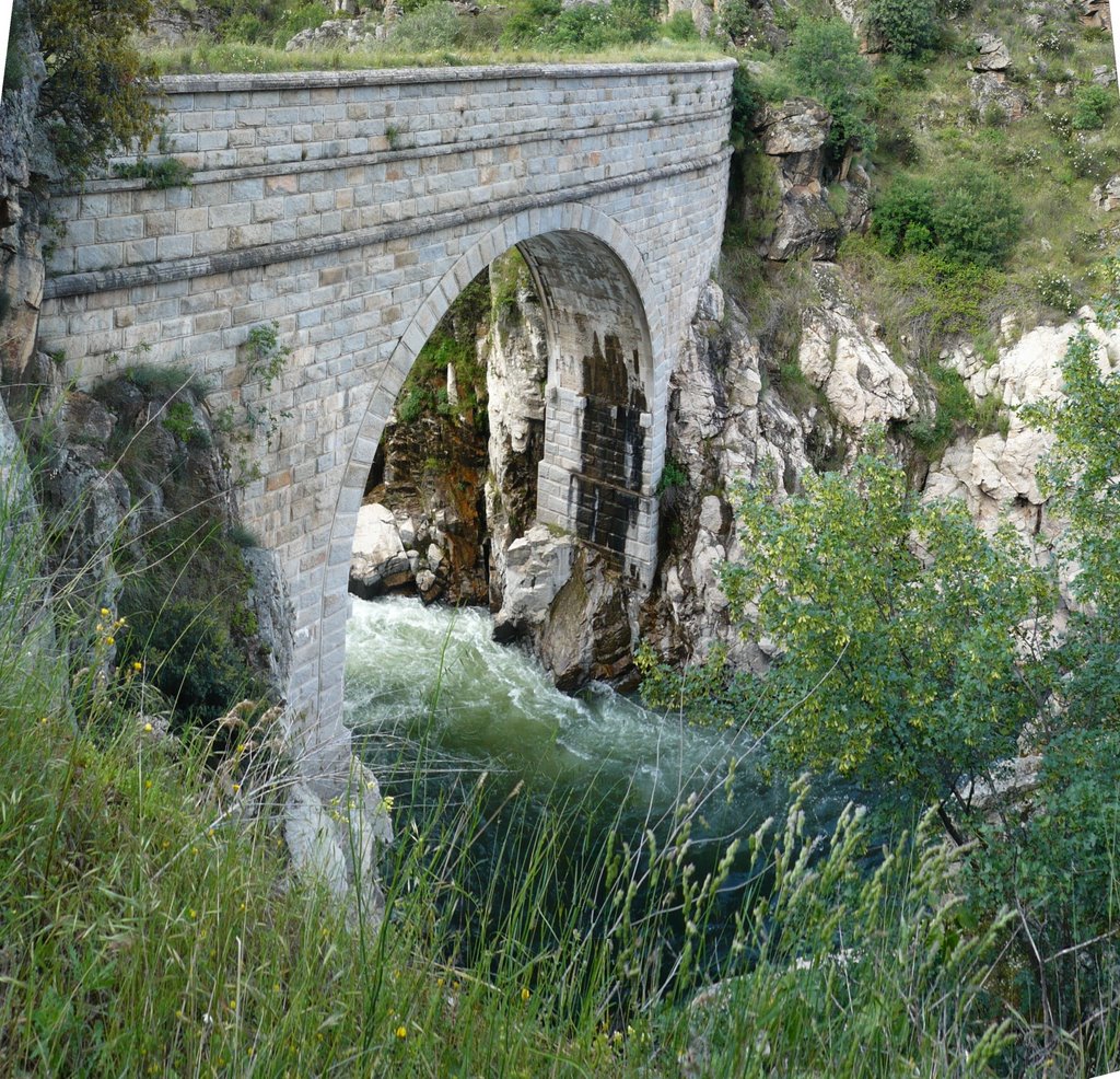 Puentes Viejas, Madrid, Spain by celtico999