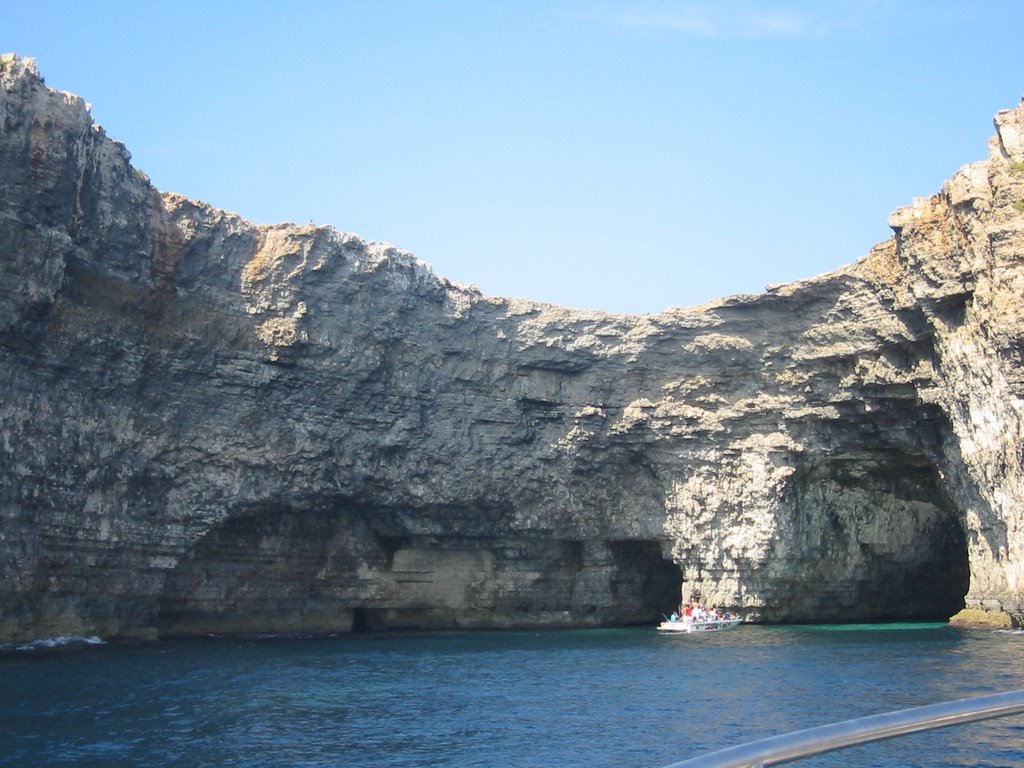 Grotte a Comino by lore1983