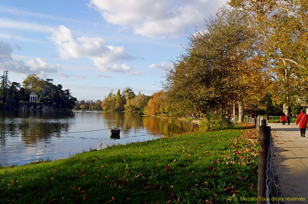 Bois de Vincenne,Lac Daumesnyl, Paris France by Salem MEZAIB