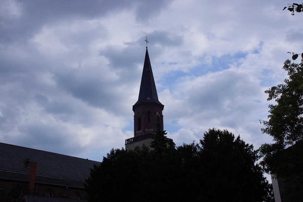 A part of Hilden - Church St. Jakobus by JanNiklas