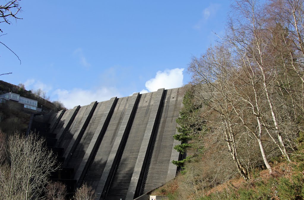 Clywedog dam by Amelia Royan