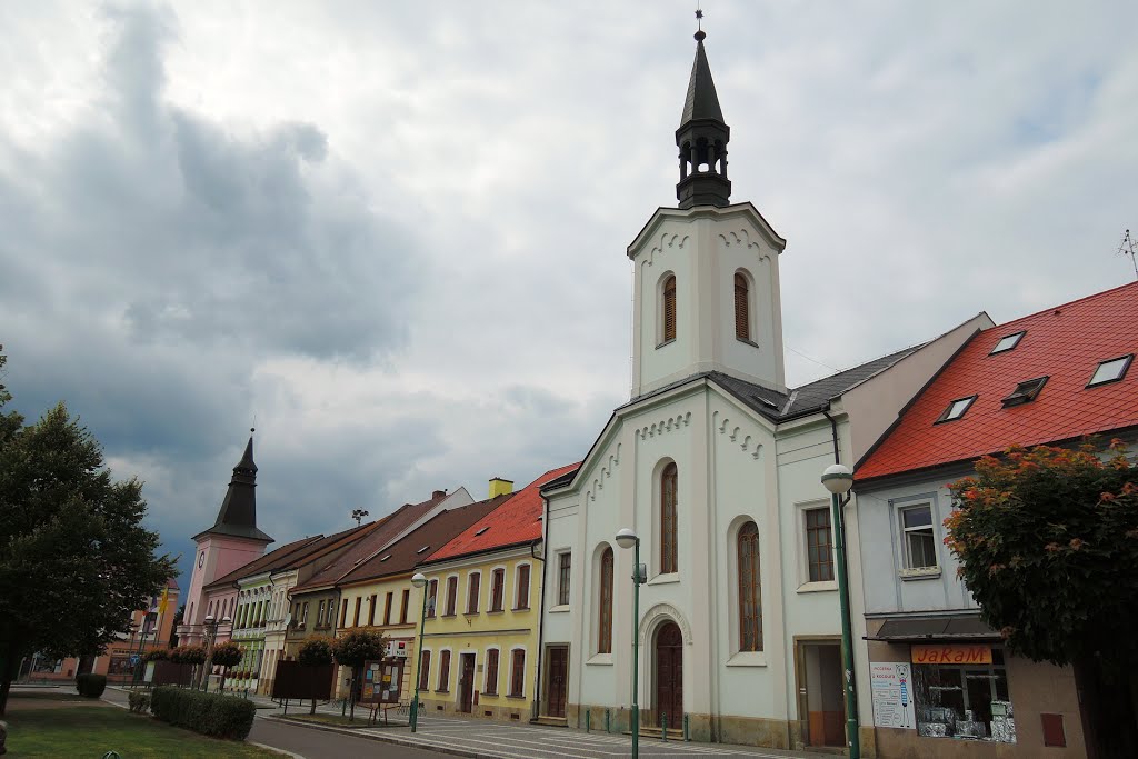 Třebechovice pod Orebem - Evangelický kostel na Masarykově náměstí by ZdenHer