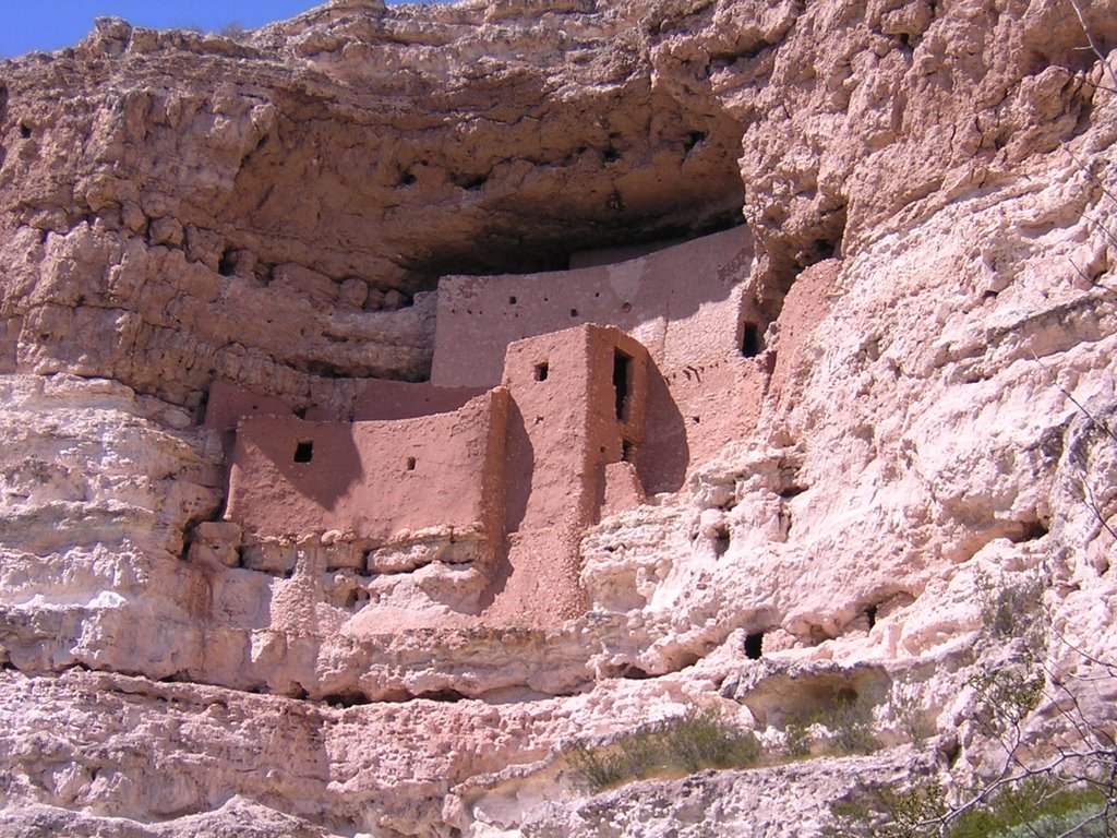 Montezuma's Castle near Camp Verde, Arizona by Mitch_?