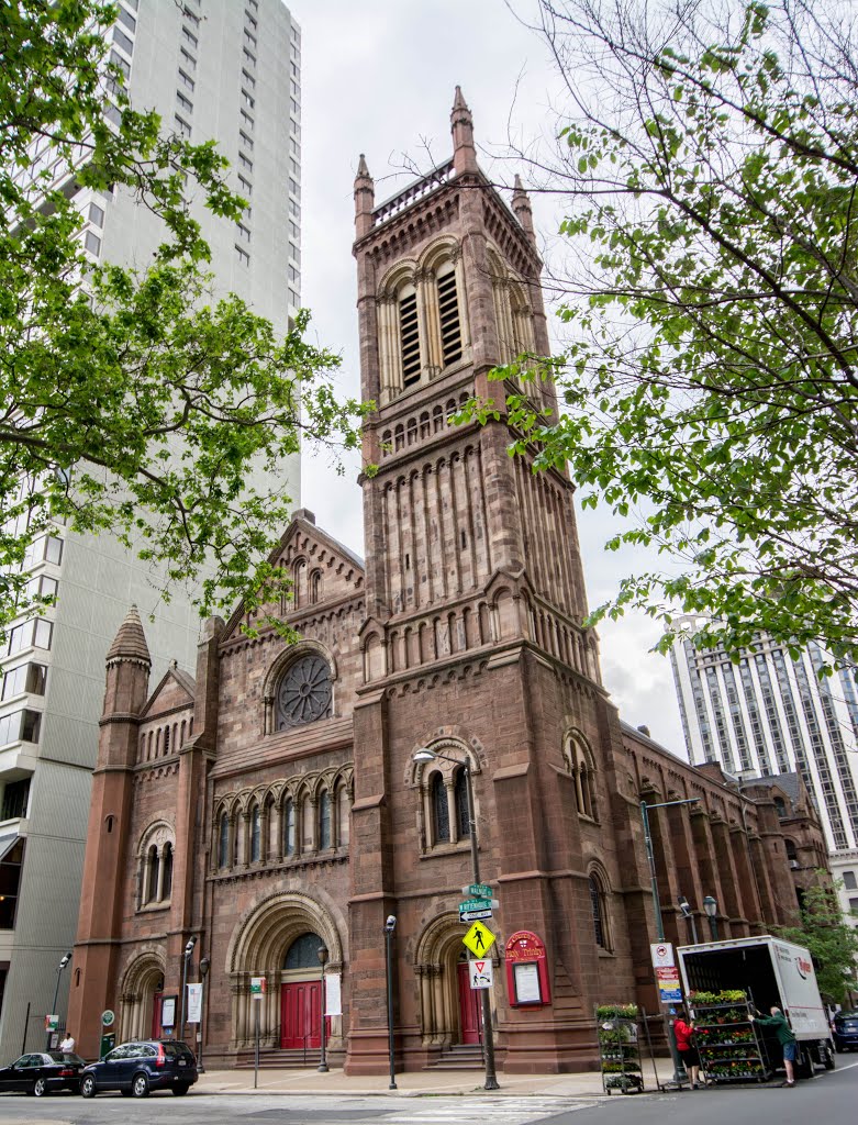 Church of the Holy Trinity, Rittenhouse Square, Philadelphia, Pennsylvania by mklinchin