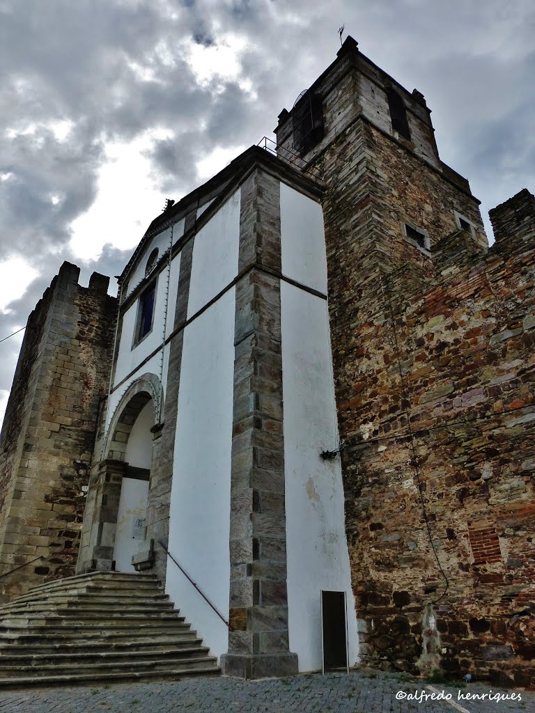 MOURÃO - Igreja Matriz de Nª Senhora das Candeias / Church of Our Lady of Candles by Alfredo Henriques