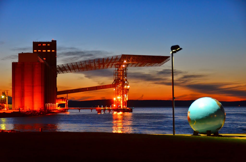 Dusk at Thea's Park, Tacoma, WA by Lin@Bates