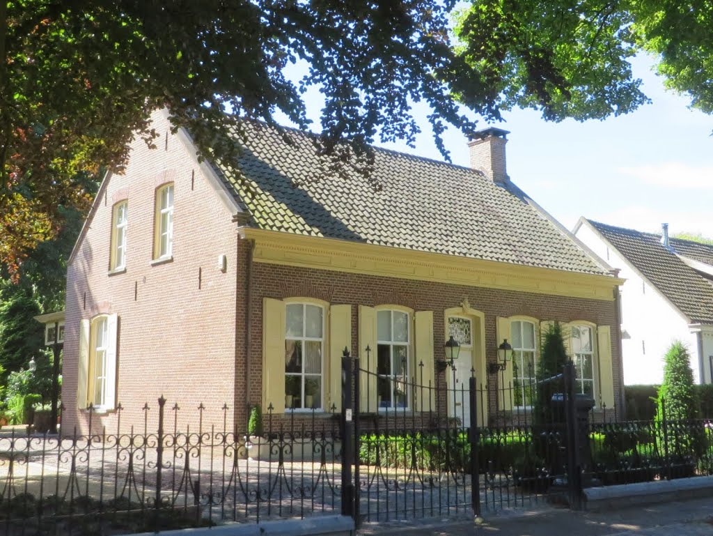 NL - Udenhout - Groenstraat by Danny Danckaert