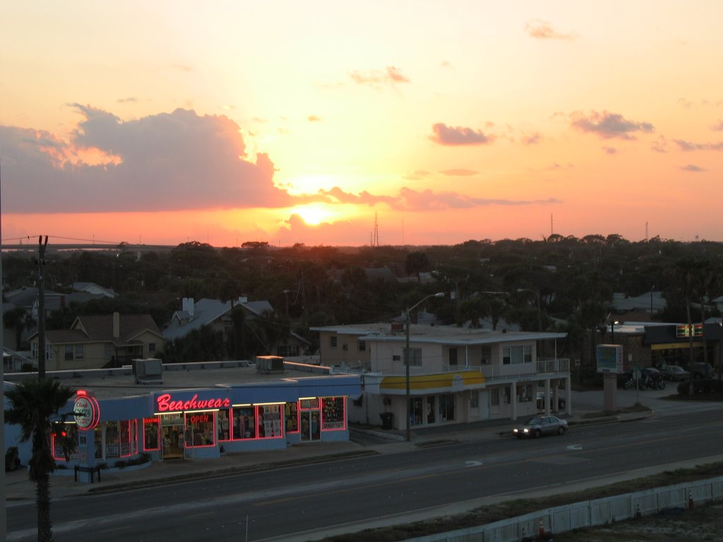 Daytona Beach Sun Set by Rich Mantz