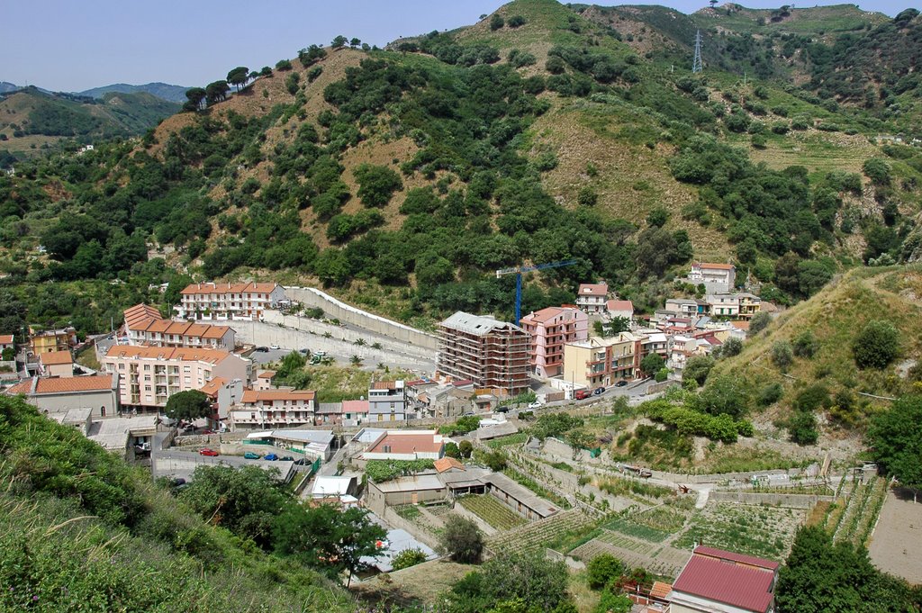 Catarratti, Messina by Nicola e Pina in Sicilia