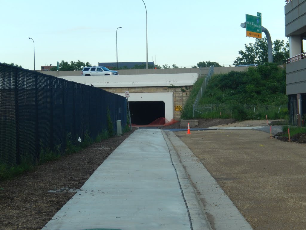 New Bike Trail Tunnel by tensor08