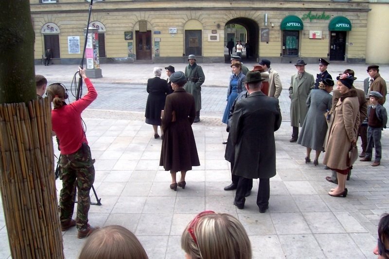 Warsaw, Nowy Świat_Making Costume Movie about II World War times by embe