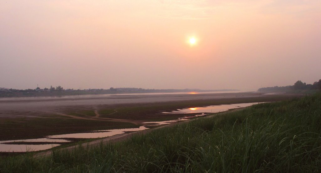 View from loa over the mekong to thailand by second sight