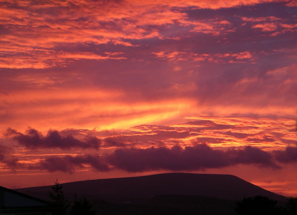 Pendle Redsky 1 by FZappa