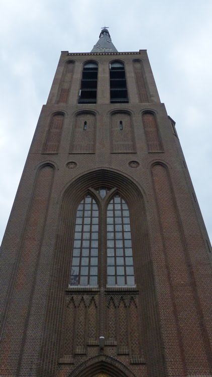 Toren van de Nieuwe St. Calixtuskerk by H.Garnjost