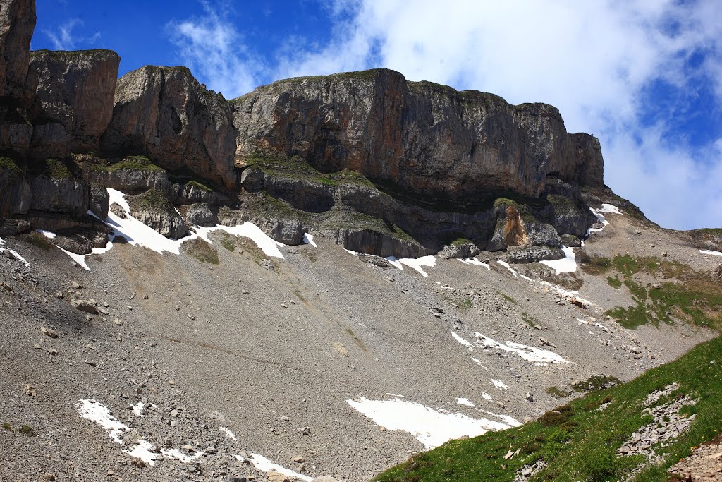 Gipfel des Hohen Ifen 2230 m, vom Bergpfad zum Hahnenköpfle gesehen by drku