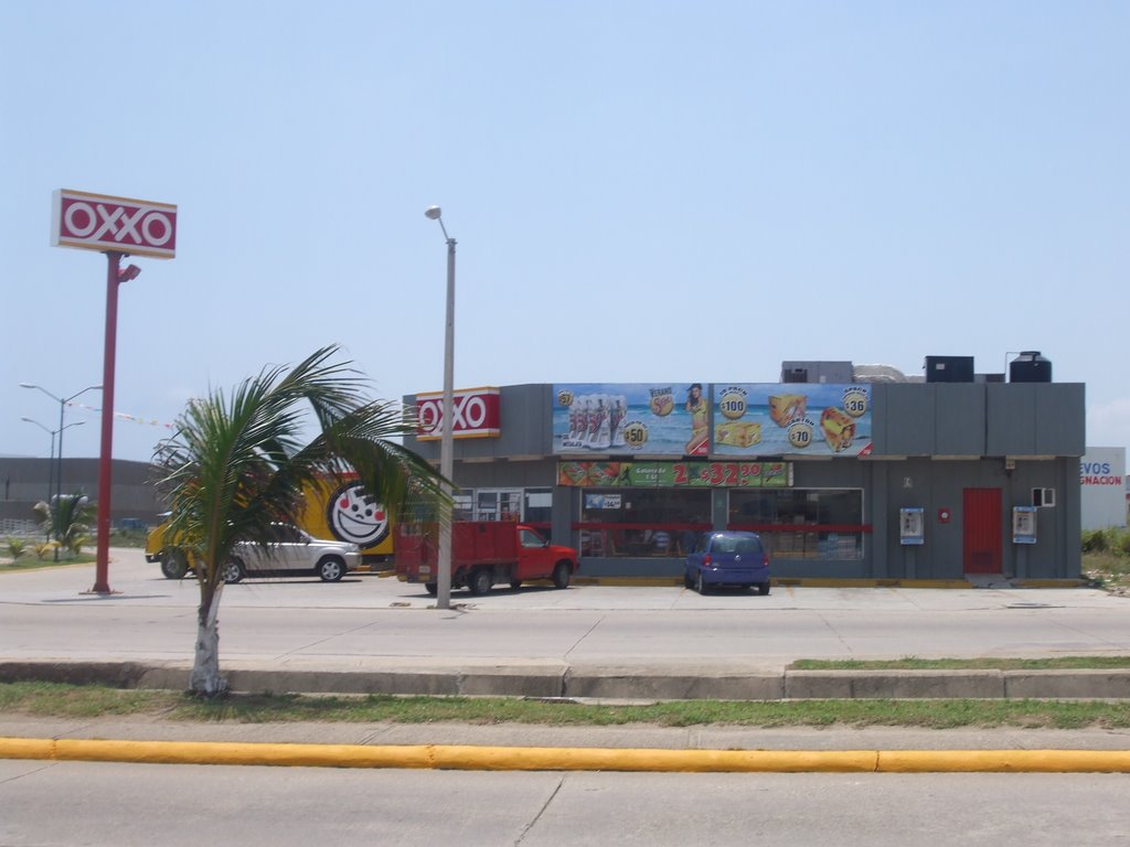 Oxxo Coatza by martinez sanchez