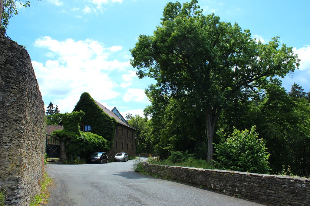 KE - Schloss Kransberg by Karl Eggenmüller-Panoramio, the only way for 