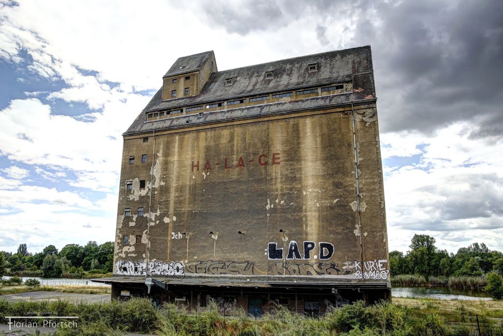 Alter Hafen-Speicher HDR, Jun 2014 by Florian Pförtsch