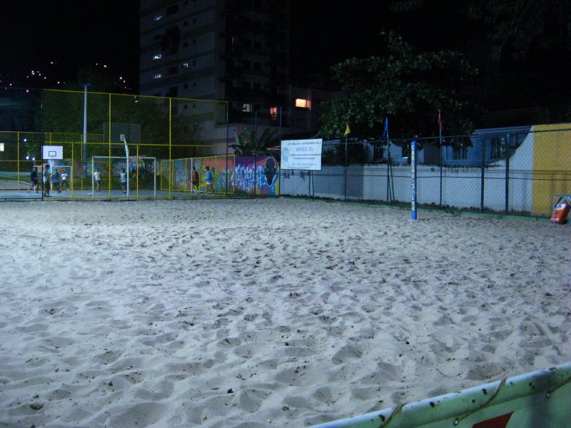 Quadra de Volley de praia - Praça do Skate - Nova Iguaçu - RJ by Erick Aniszewski