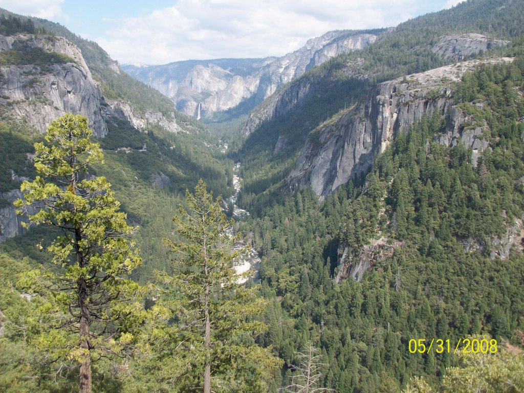 Merced River by traveler101