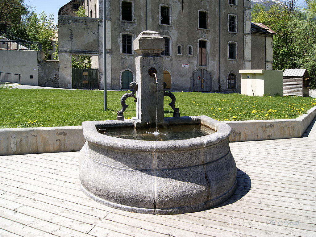 Briançon, Fontaine, Parc de la Chappe, France by Salem MEZAIB