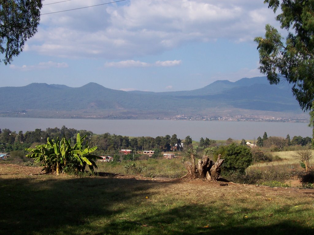 Tzintzuntzan, Mich., Mexico by etgreat