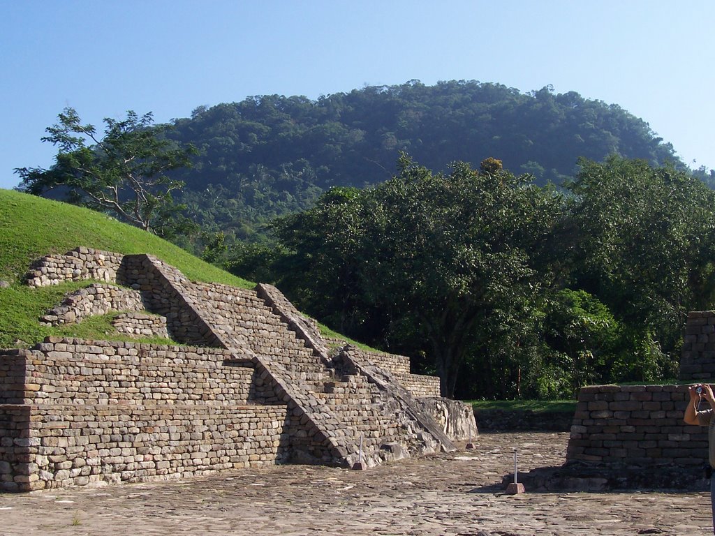 Papantla, Ver., Mexico by etgreat