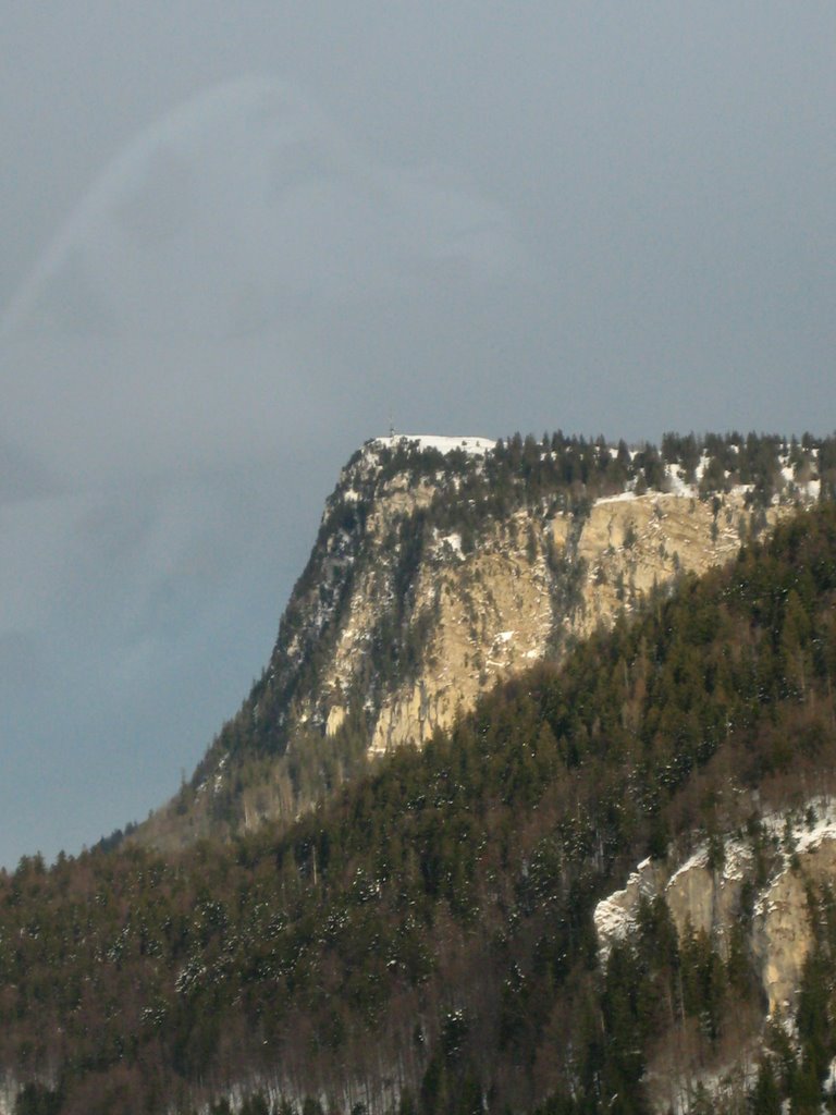 La Dent de Vaulion et son fantôme by Philippe BELLARD