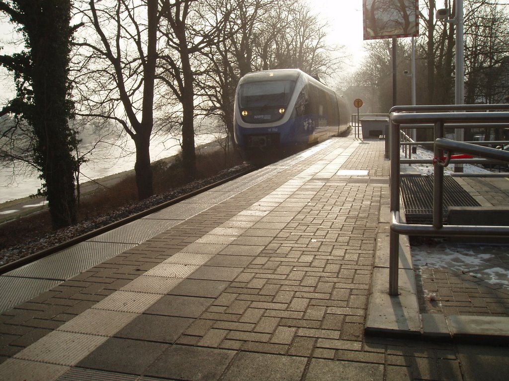 Bahnhof Höxter (NWB) by Shorty158