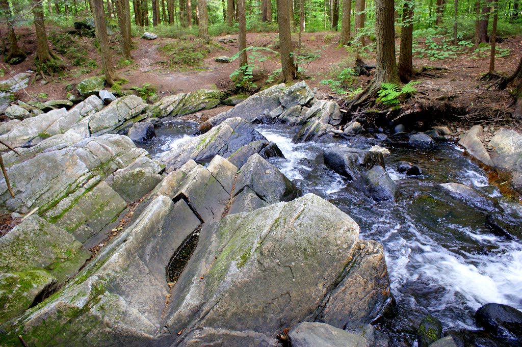 Big Rocks in Kent Brook by tobarone