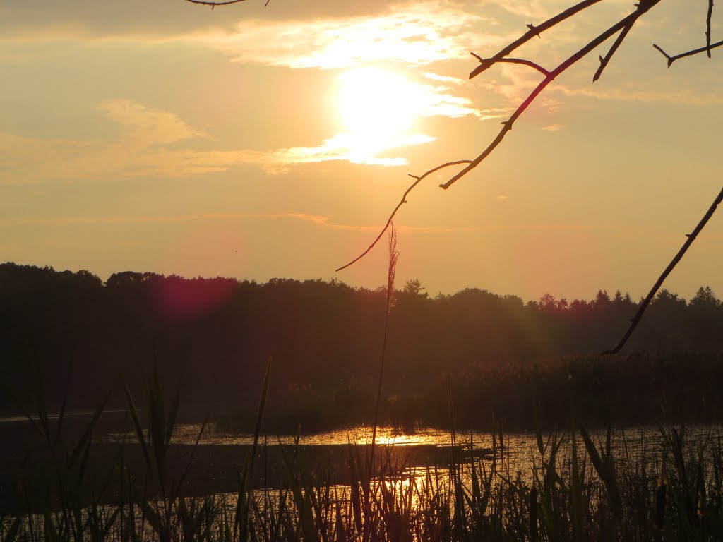 Shining Slanting Lake at sunset by UnagiUnagi