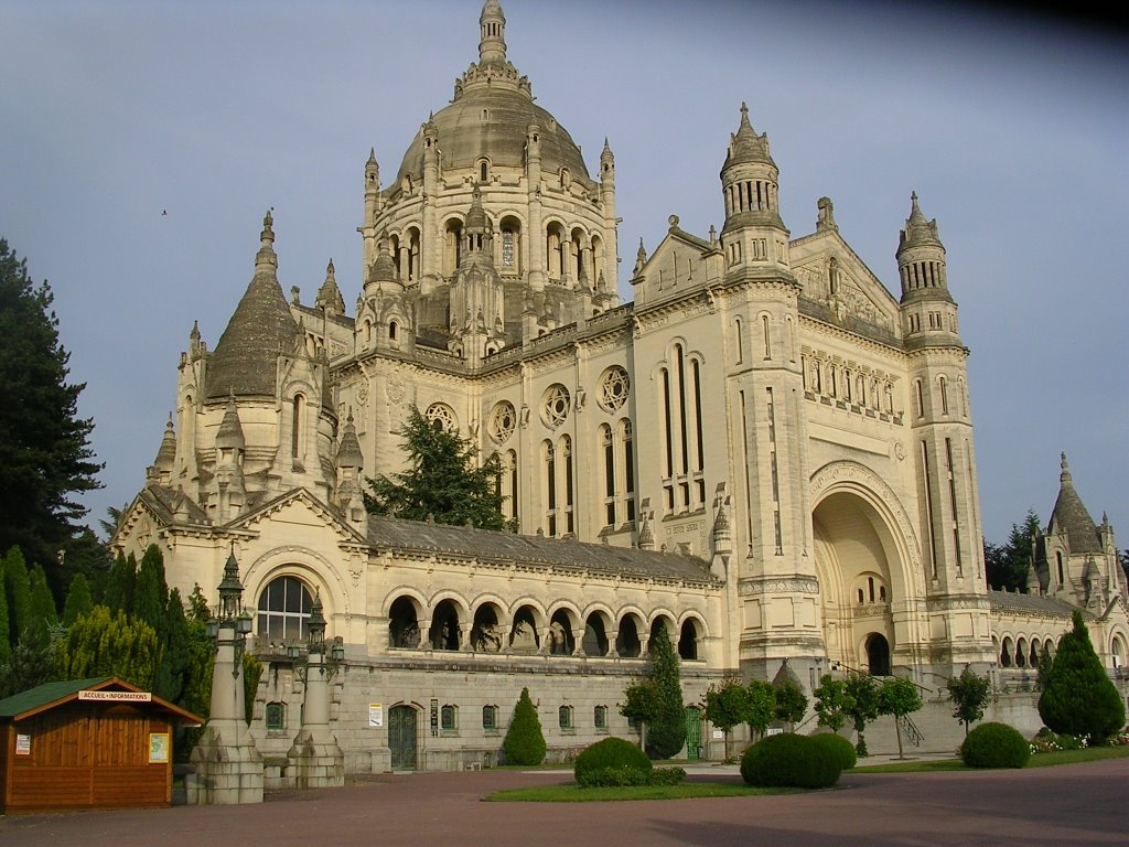 Lisieux basilique sainte therese by regikari