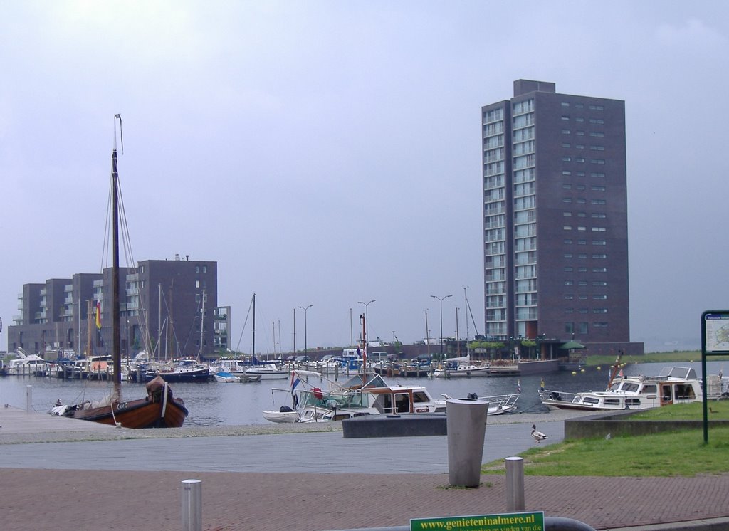 Havenkom by Cor Kan Almere