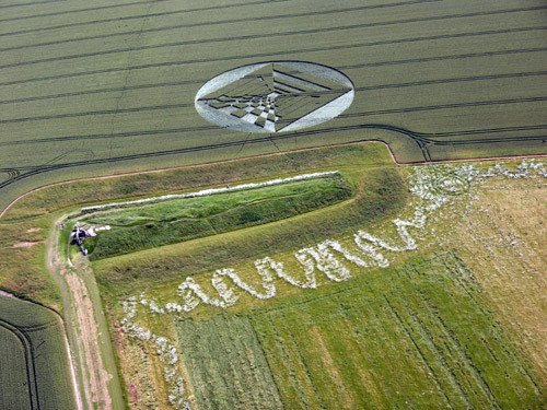 2007.06.28 - UK - Wiltshire, West Kennett Long Barrow, Nr Avebury by www.CropCirclesDataBase.org