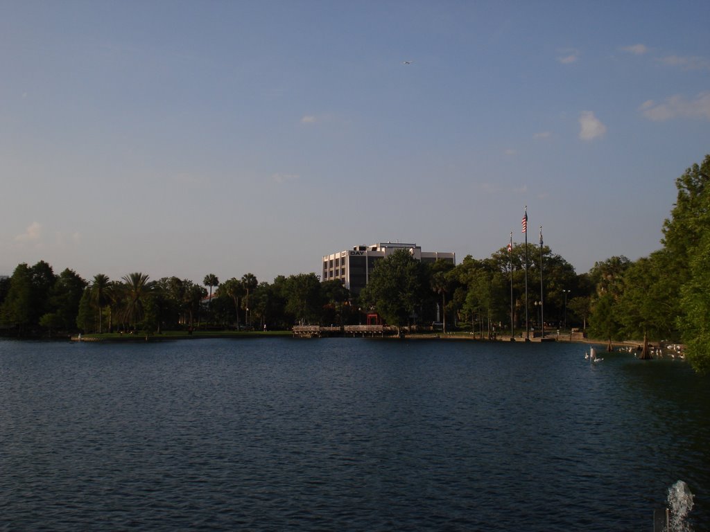 Looking north from Lake Eola by lukexmartin